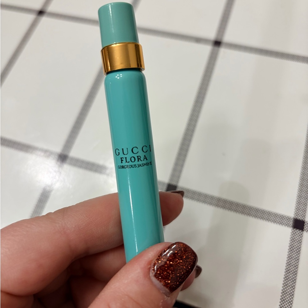 Gucci Flora Gorgeous Jasmine Perfume